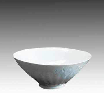 青磁鉢 塚本快示作(高さ:約7.2cm、幅:約19.5cm)